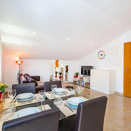 Lucija Apartment Novigrad (Dalmatia)