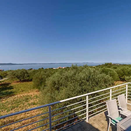 Lucija Apartmán *