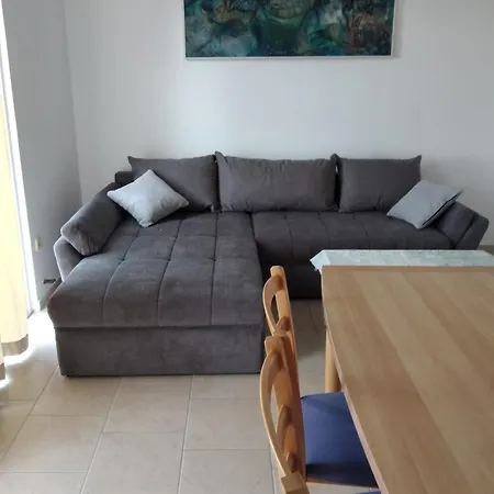 Lucija Apartmán Kožino